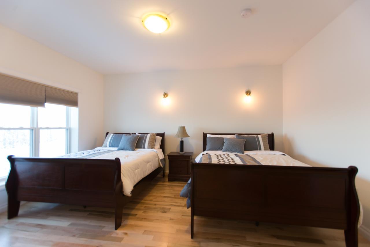 Aurora Deluxe Guest House Yellowknife Extérieur photo