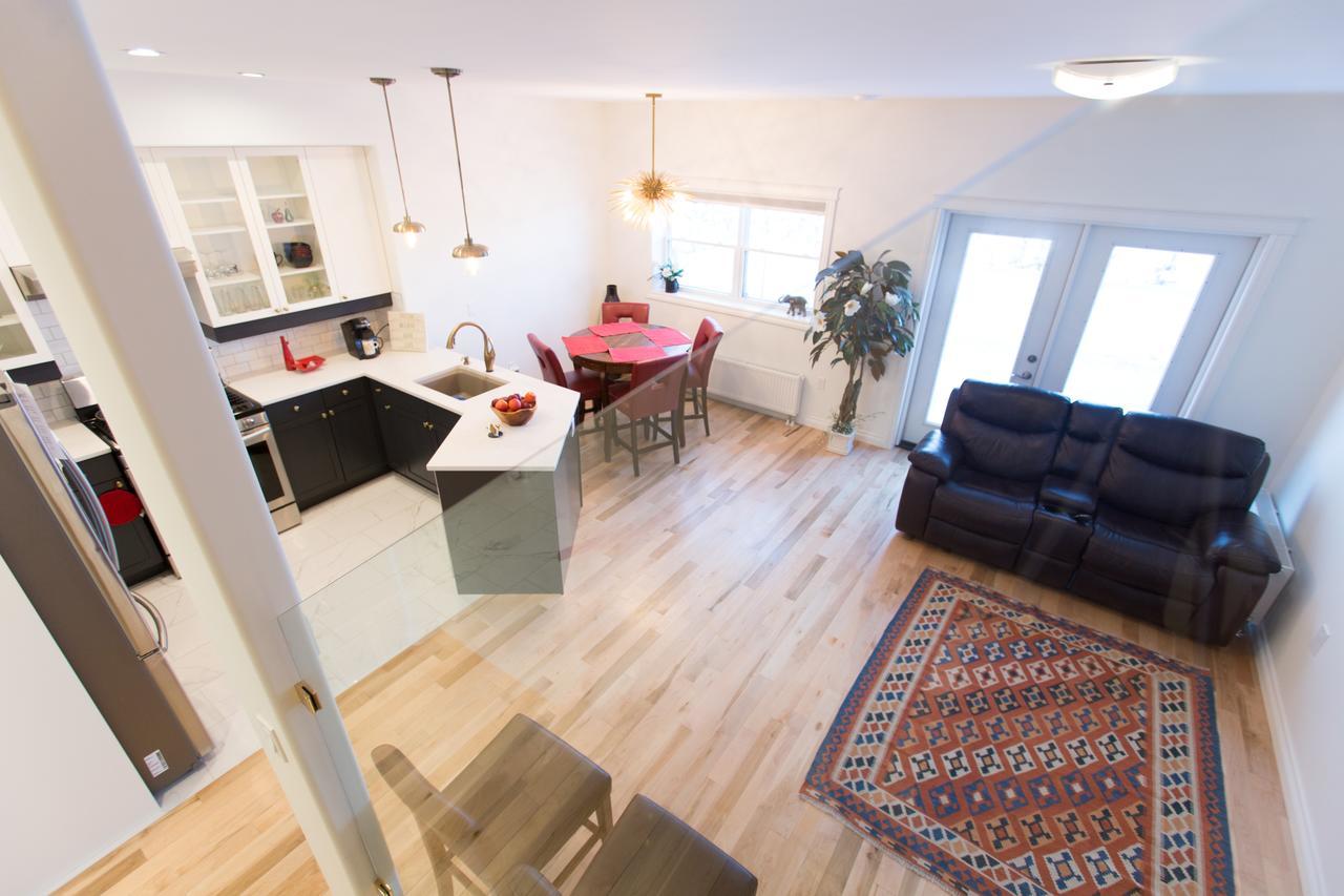 Aurora Deluxe Guest House Yellowknife Extérieur photo